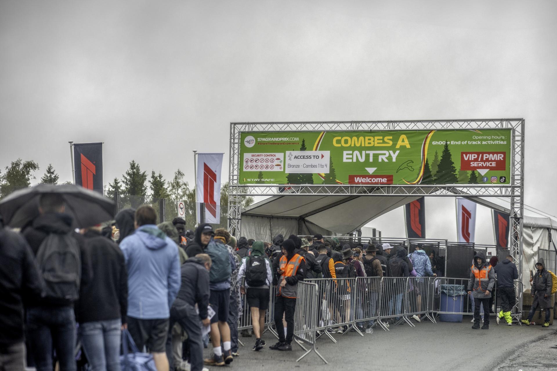 New York Photography Awards Winner - Behind the scenes of the Formula One Spa Grand Prix